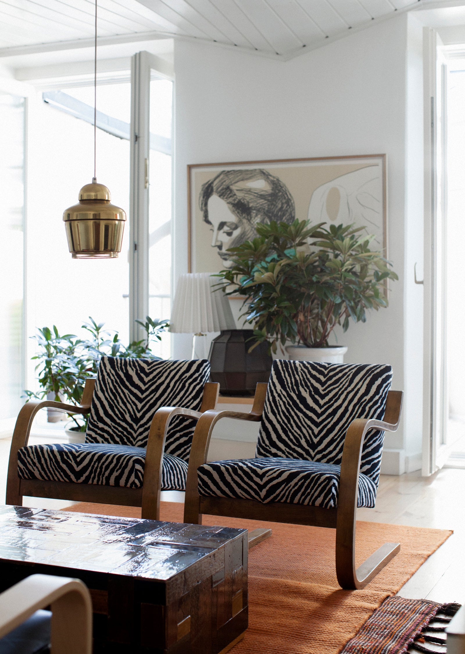 Armchair 402