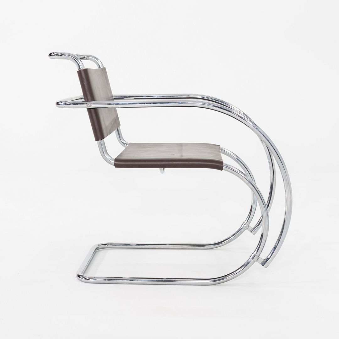 MR20 Armchair