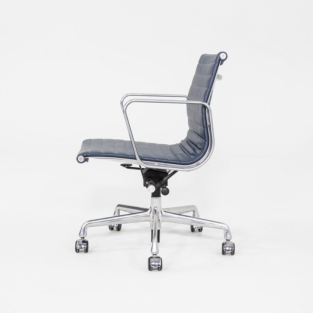 Aluminum Group Management Desk Chair, Model EA335