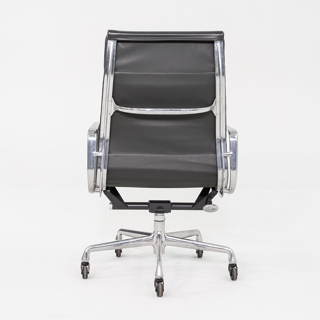 Soft Pad Executive Desk Chair, Model EA437