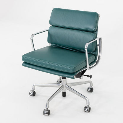 Soft Pad Management Chair, EA435