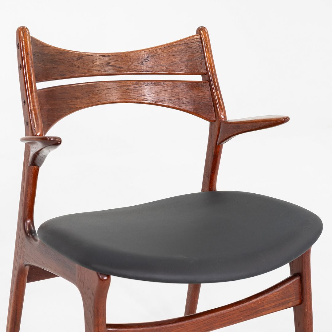 Model 310 Armchair
