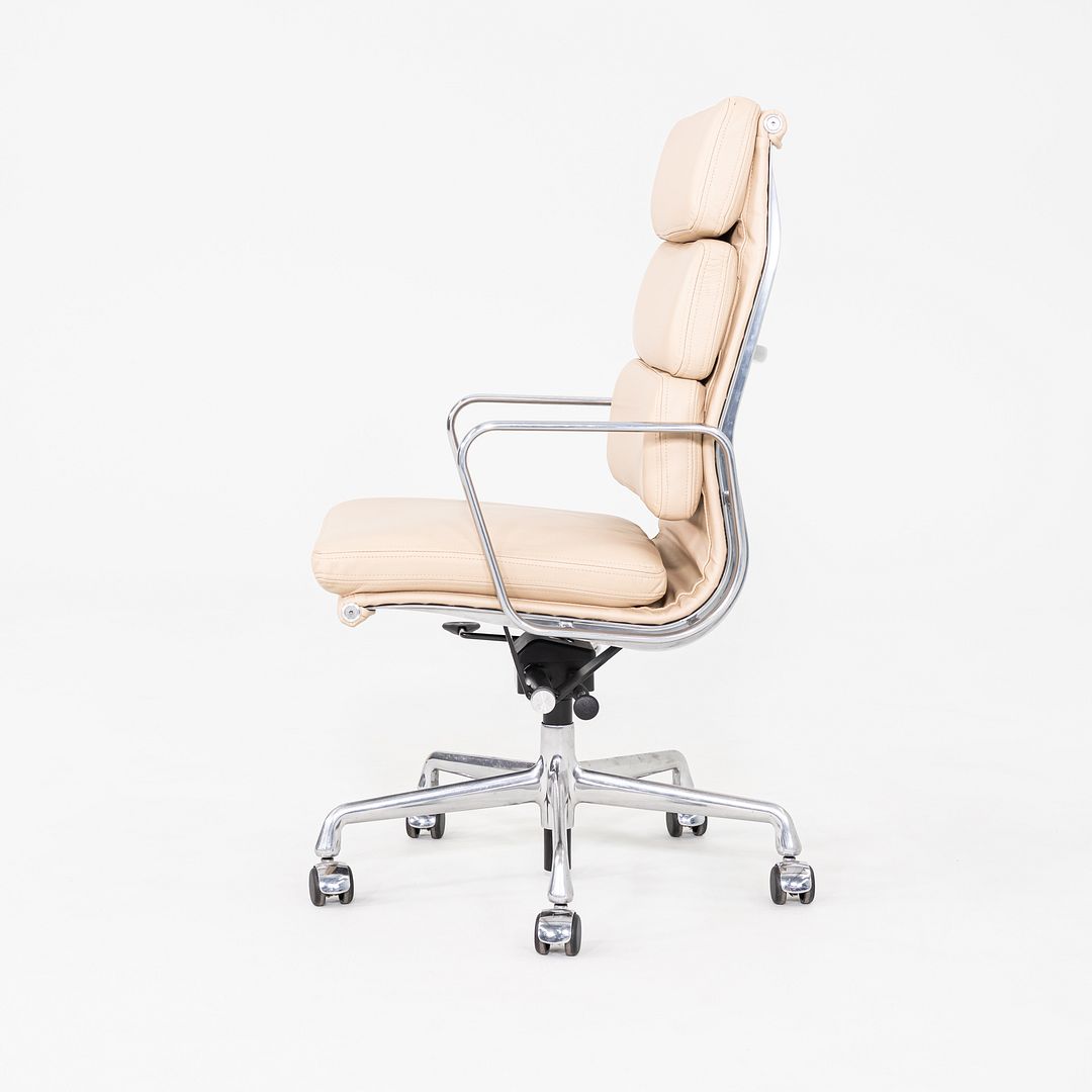 Soft Pad Executive Desk Chair, Model EA437