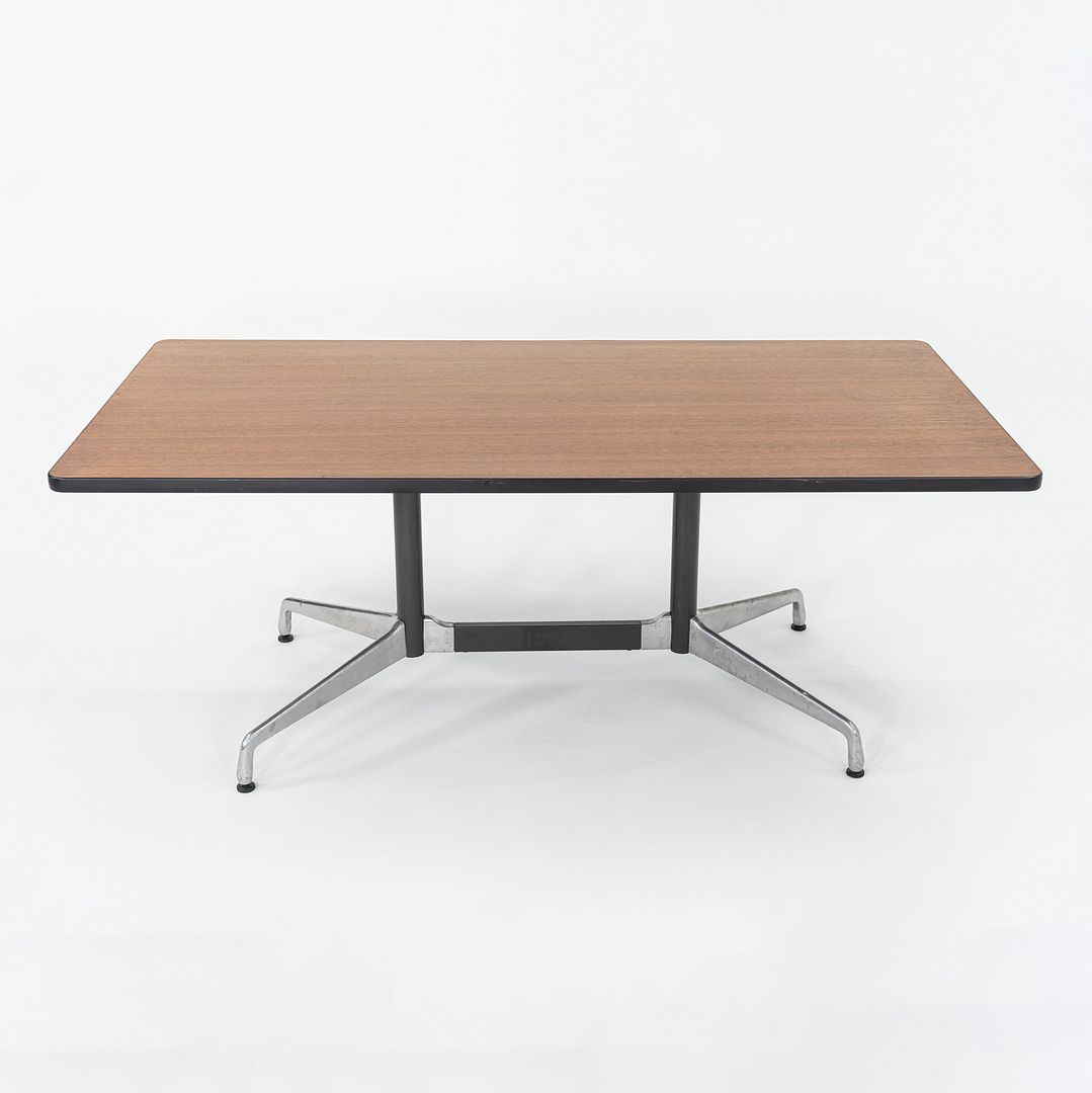 Segmented Conference Table, Model ET143