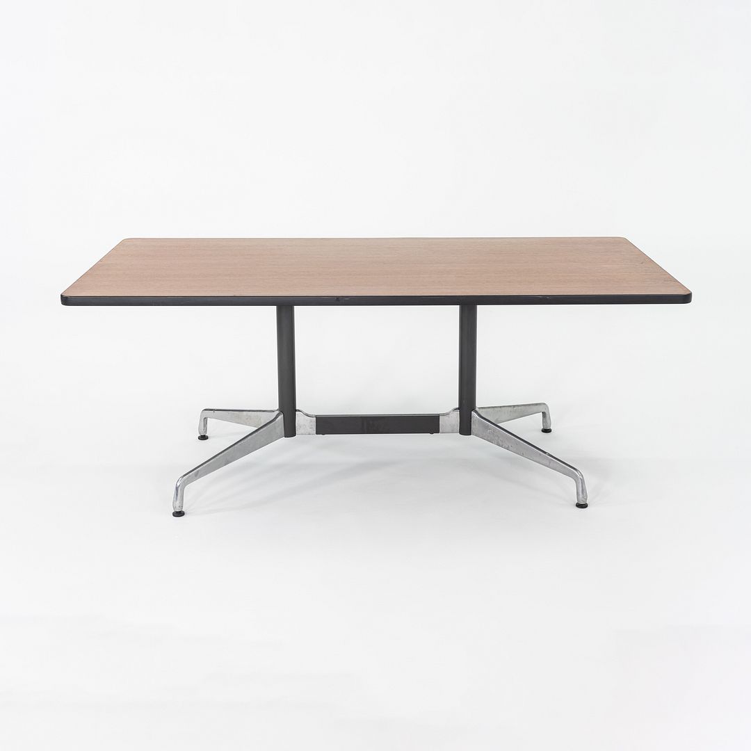 Segmented Conference Table, Model ET143