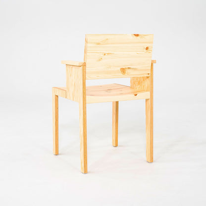 016 Maasto Dining Armchair