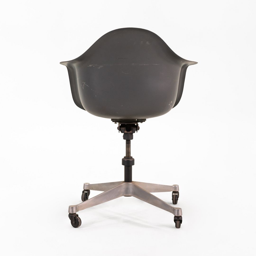 Fiberglass Task Armchair, Model DAT-1