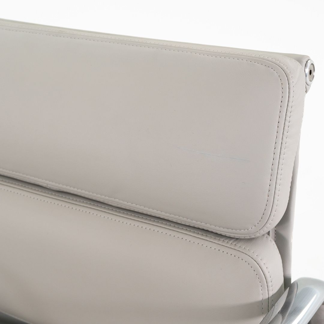 Eames Soft Pad Management Chair, EA435