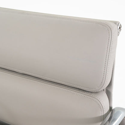 Eames Soft Pad Management Chair, EA435