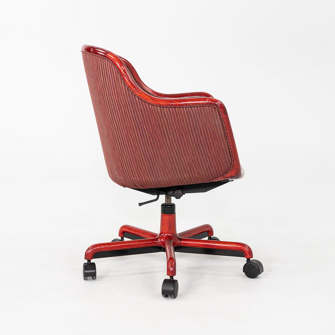 Bucket Executive Chair