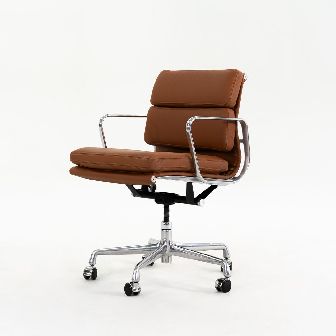 Soft Pad Management Desk Chair, Model EA435