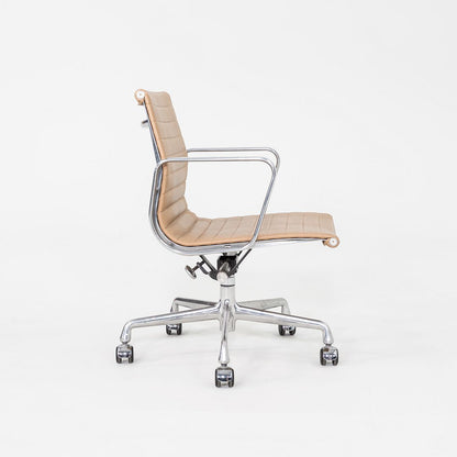 Aluminum Group Management Desk Chair, Model EA335
