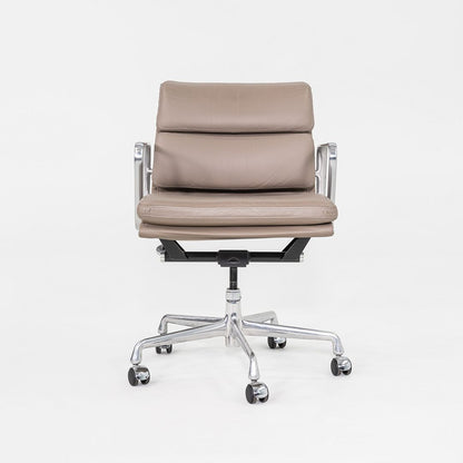 Soft Pad Management Chair, EA435