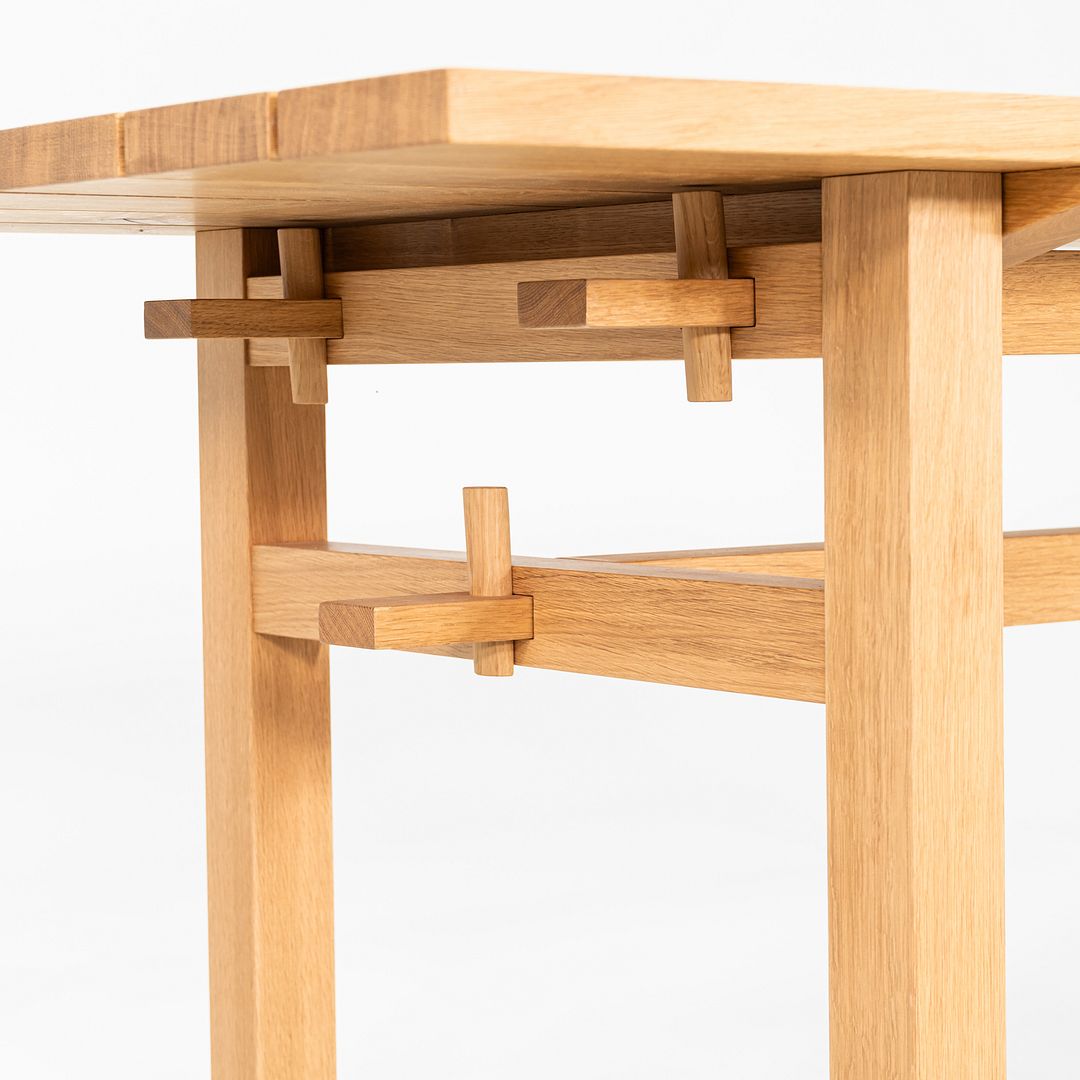 KVP10 Dining Table