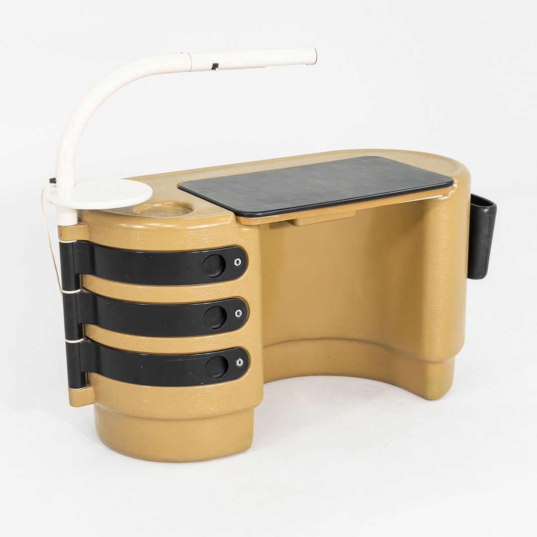 Hadi' Desk and Chair