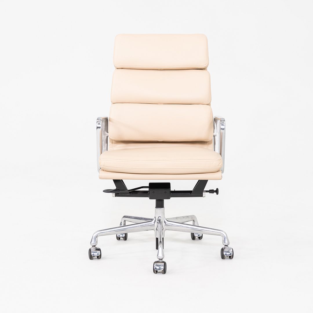 Soft Pad Executive Desk Chair, Model EA437