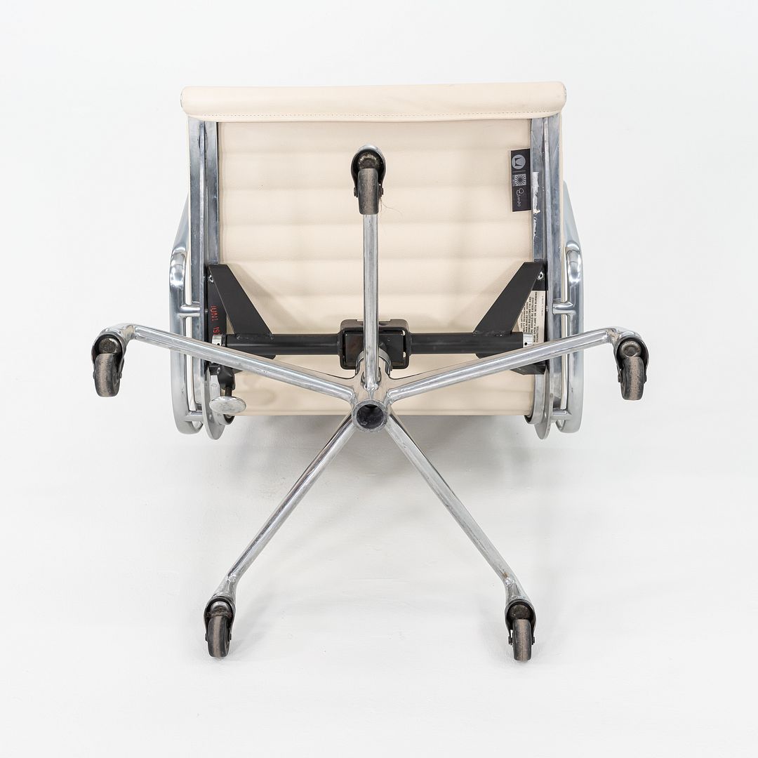 Aluminum Group Management Chair, Model EA335