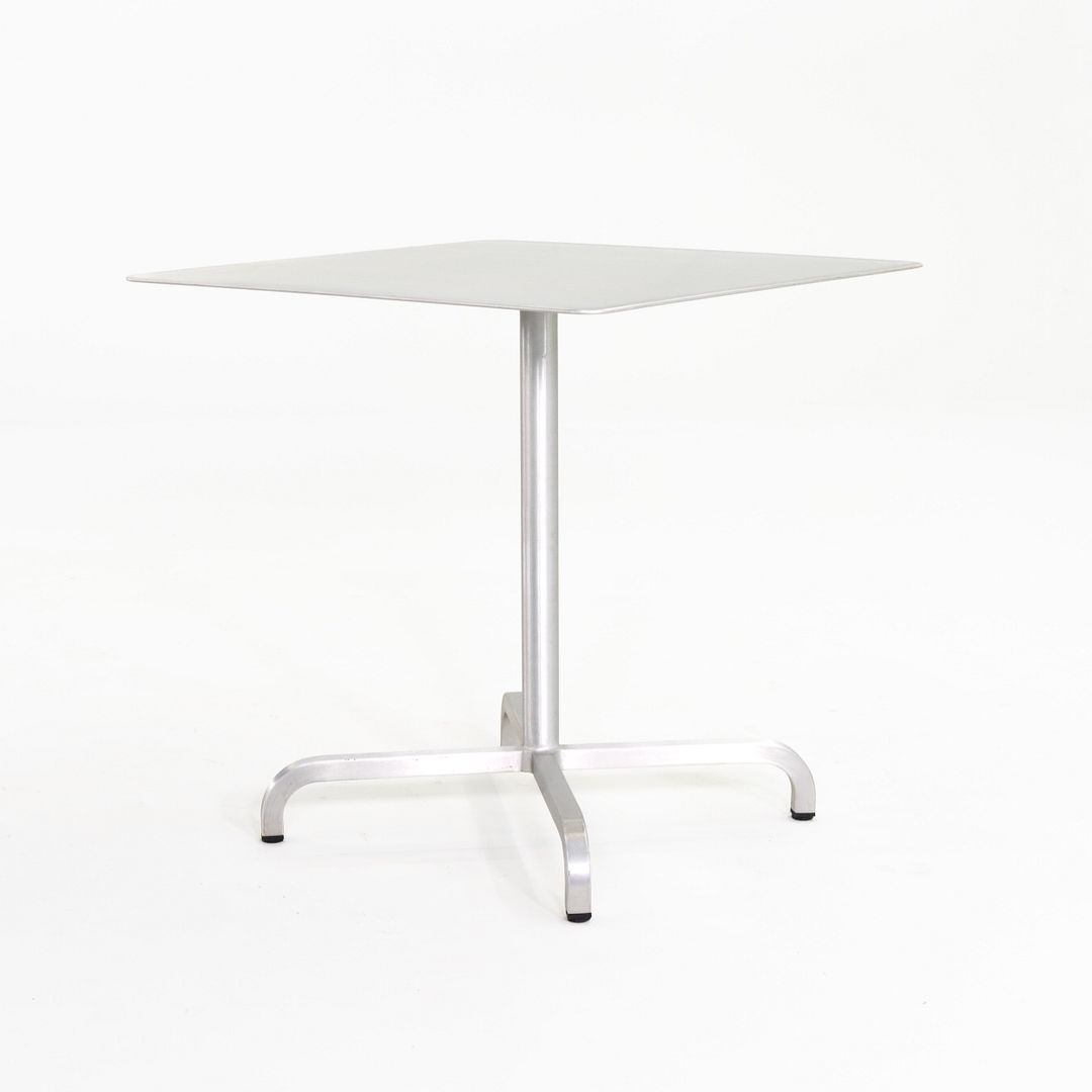 20-06 Cafe / Dining Table
