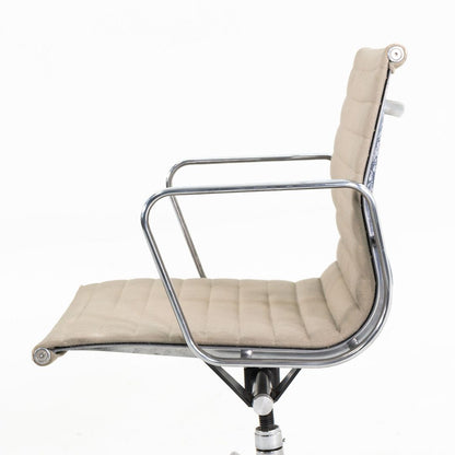 Aluminum Group Management Desk Chair, Model EA335