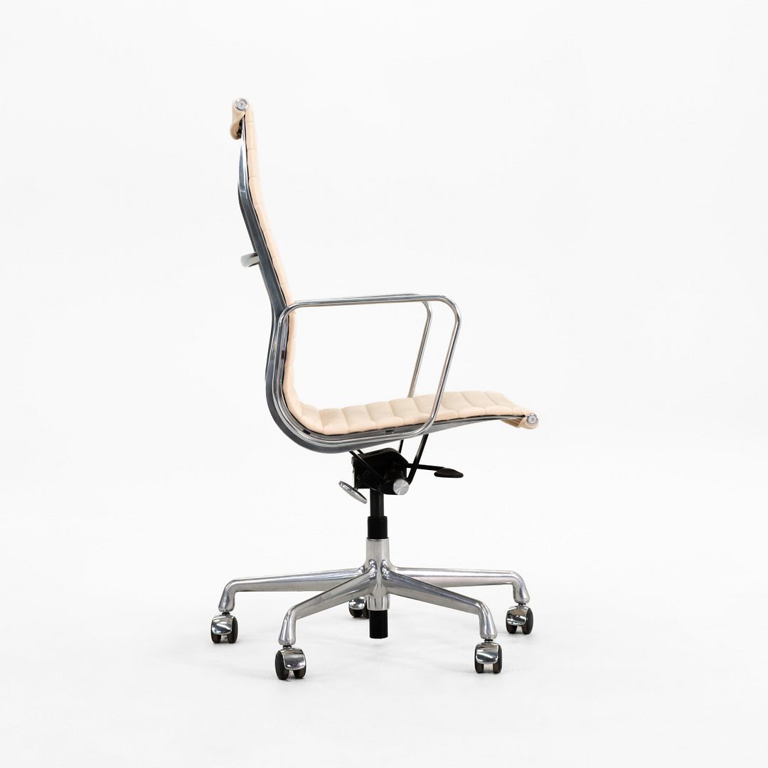Eames Aluminum Group Executive Desk Chair, EA337