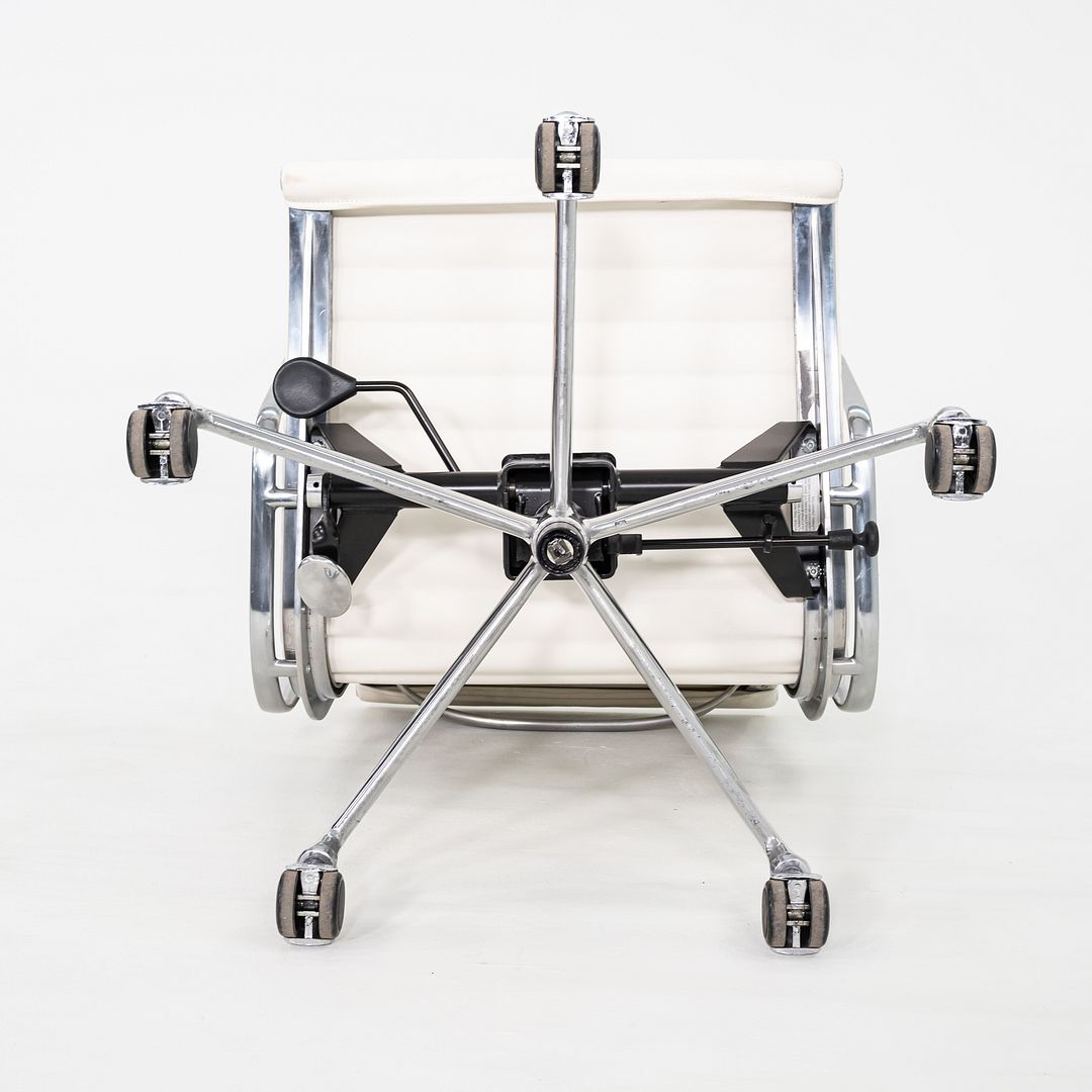 Aluminum Group Management Desk Chair, Model EA335