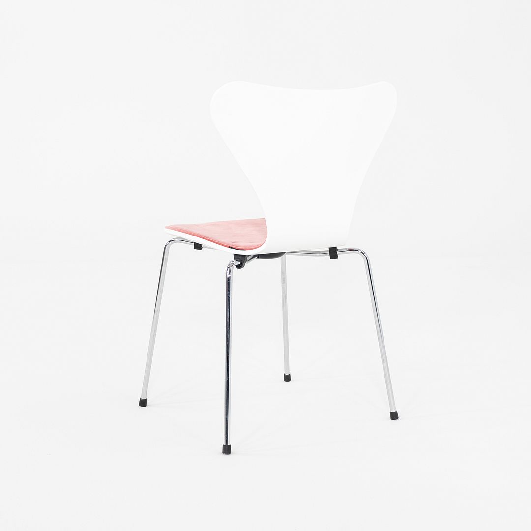 Series 7 Chair, Model 3107