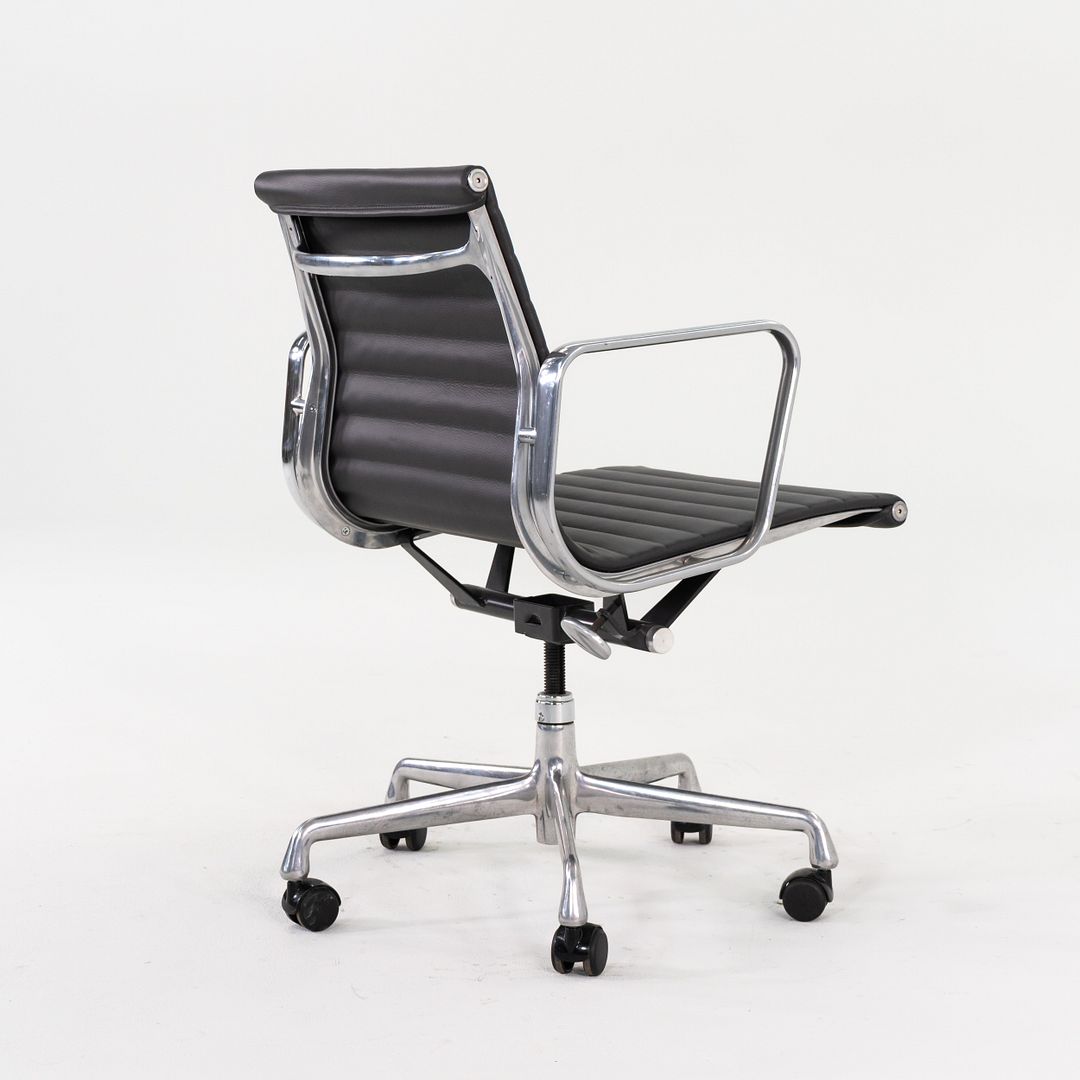 Eames Aluminum Group Management Desk Chair, Model EA335