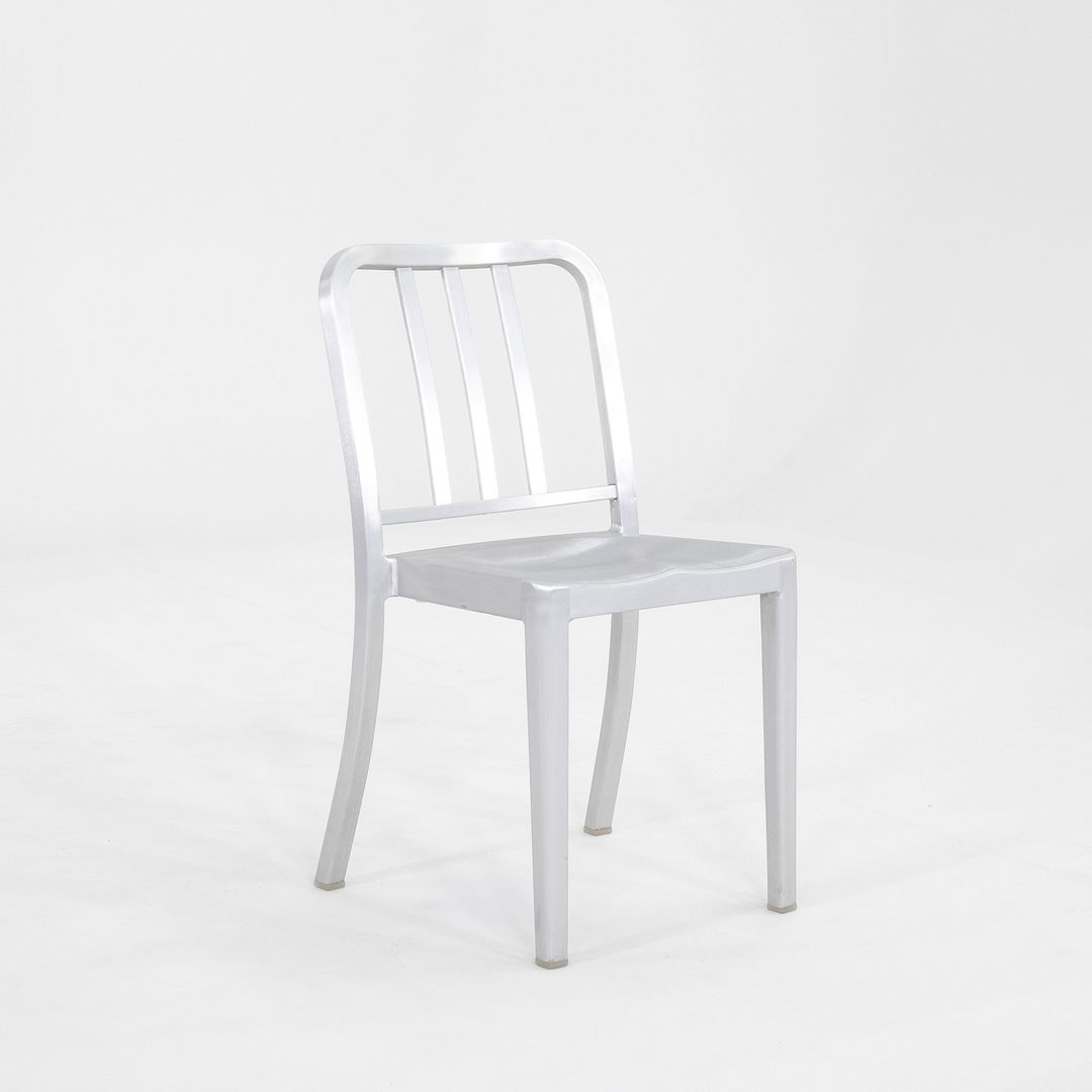 1006 Heritage Stacking Chair