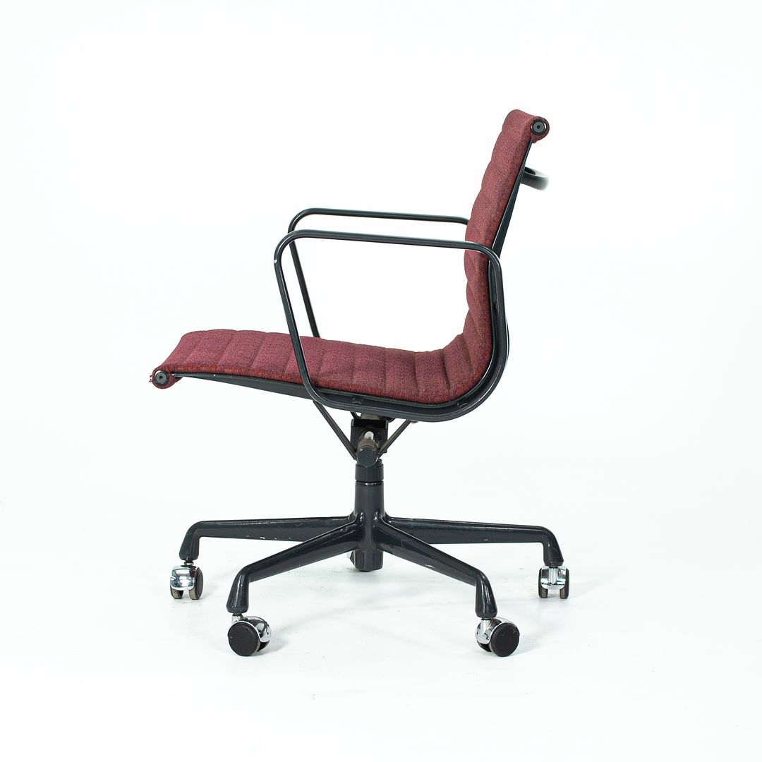 Eames Aluminum Group Management Desk Chair
