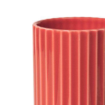 Lyngby Porcelaen Vase — Red