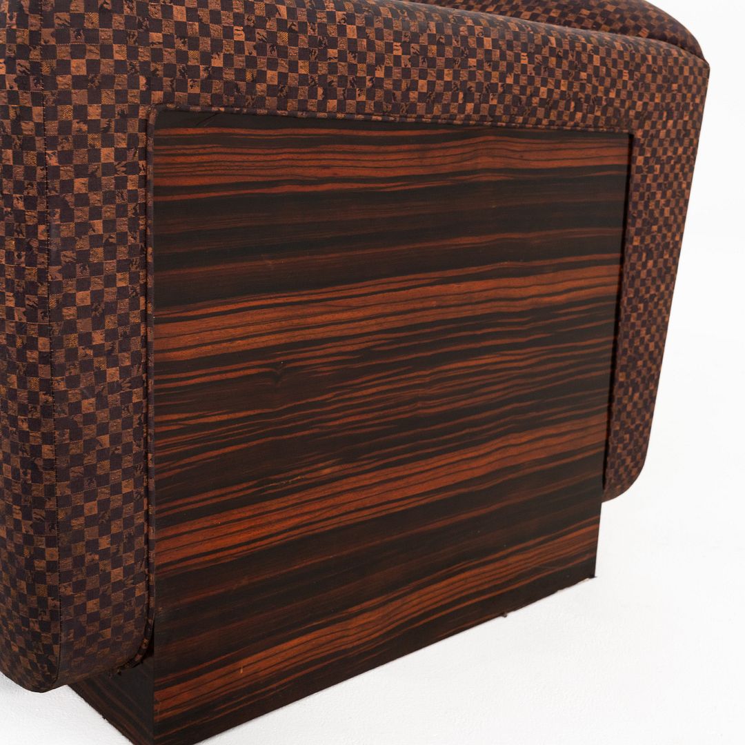 Deco Love Seat