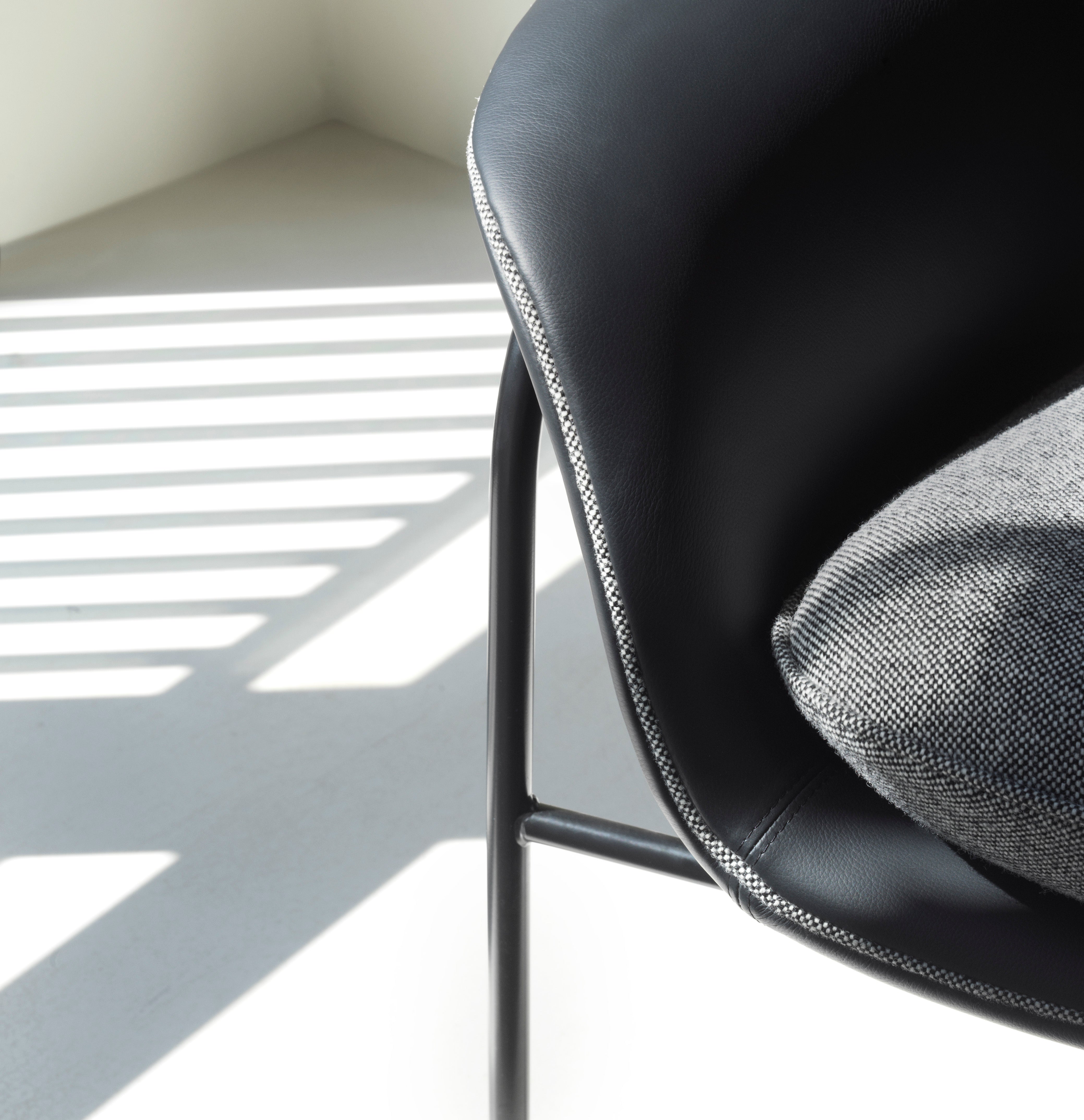 Drape Lounge Chair with Headrest — Steel