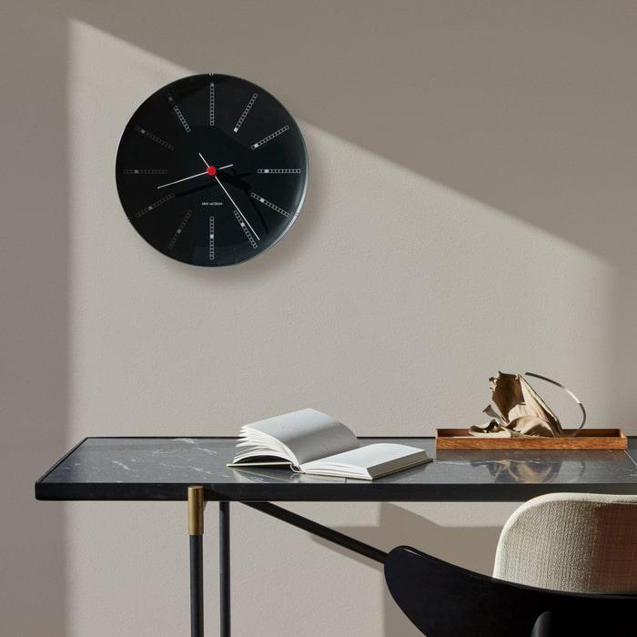 Arne Jacobsen Bankers Wall Clock — Medium Black