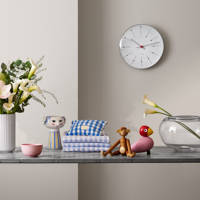 Arne Jacobsen Bankers Wall Clock — Large White