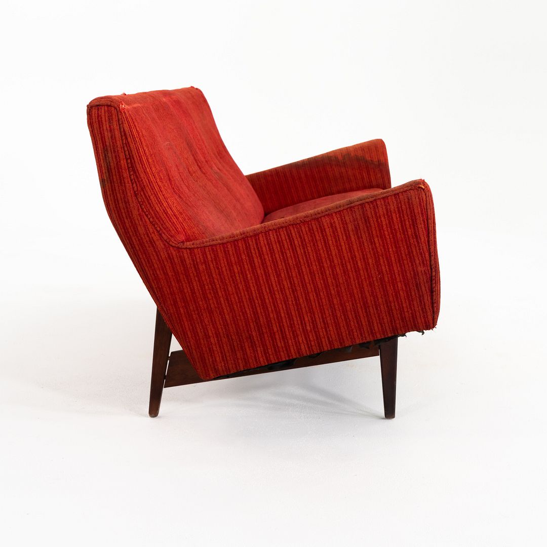 Model U-150 Sofa
