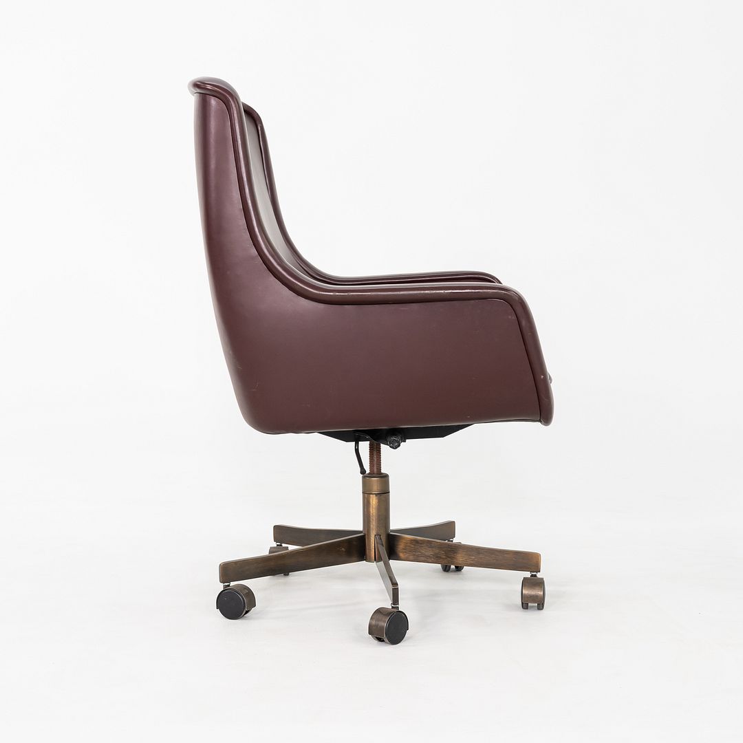 Executive Desk Chair