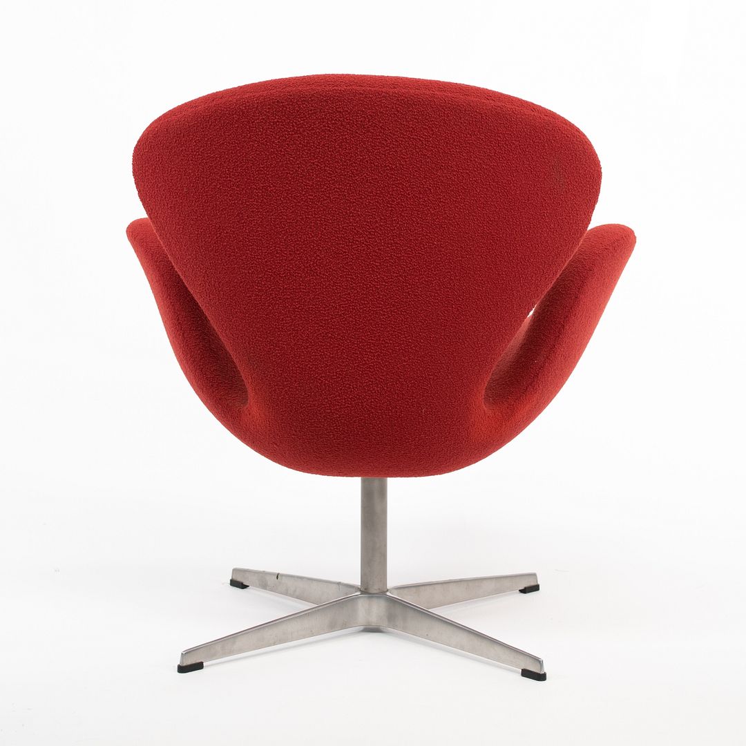Swan Chair, Model 3320