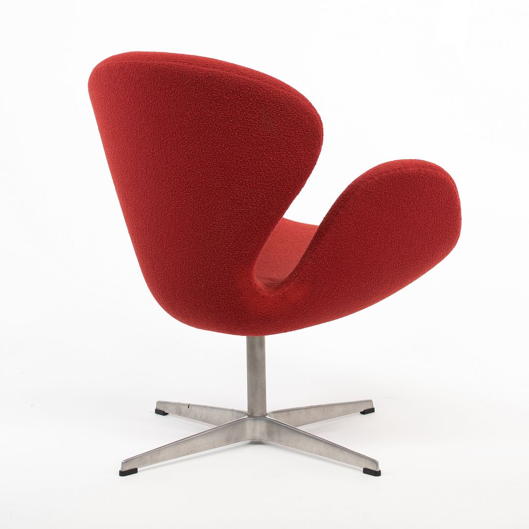 Swan Chair, Model 3320