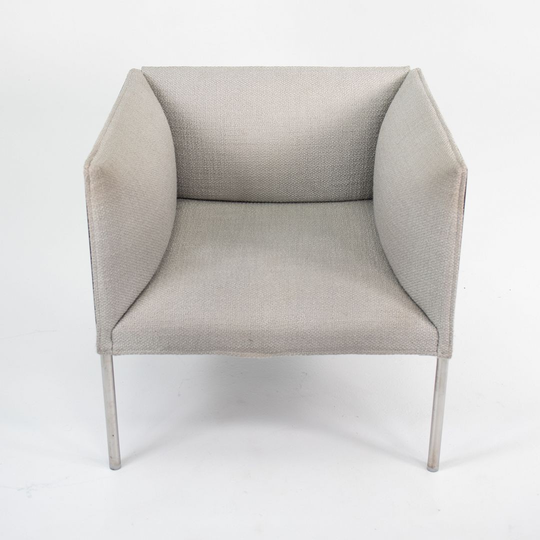 HO71 Hollow Armchair