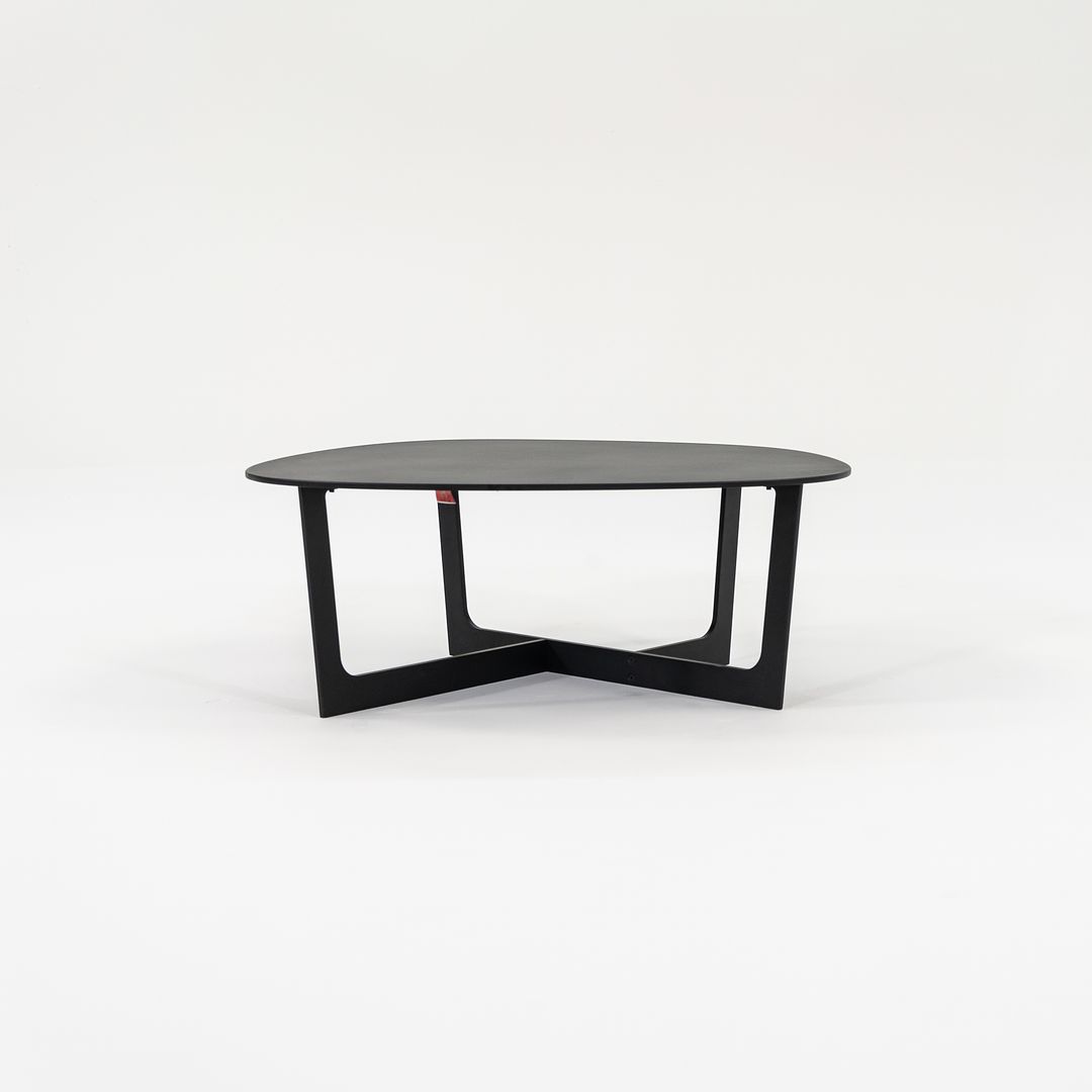 Insula Coffee Table