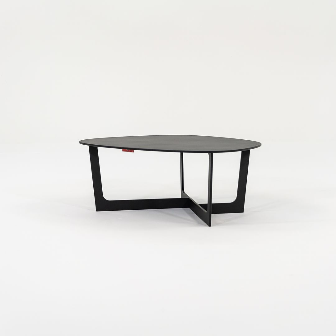 Insula Coffee Table