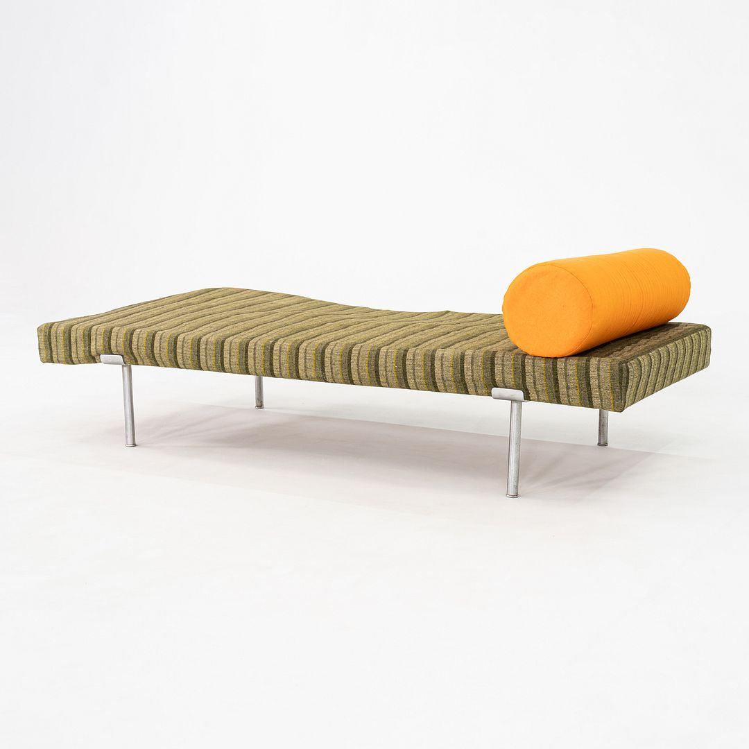 Model AP-36 daybed