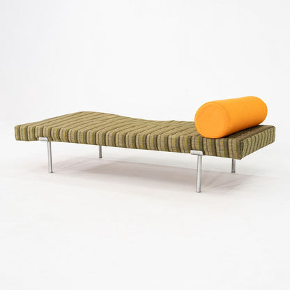 Model AP-36 daybed