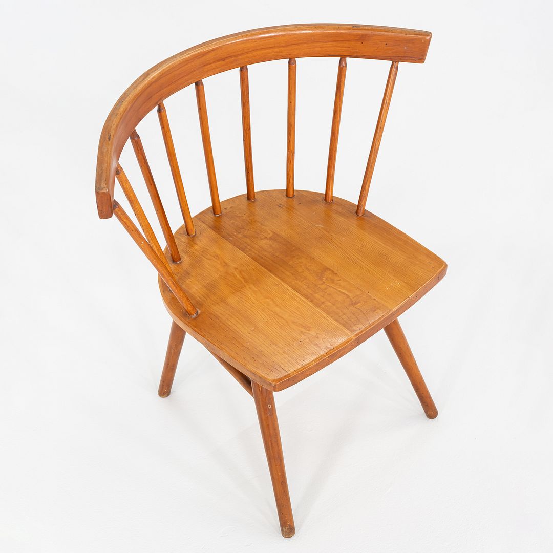 N19 Straight Chair