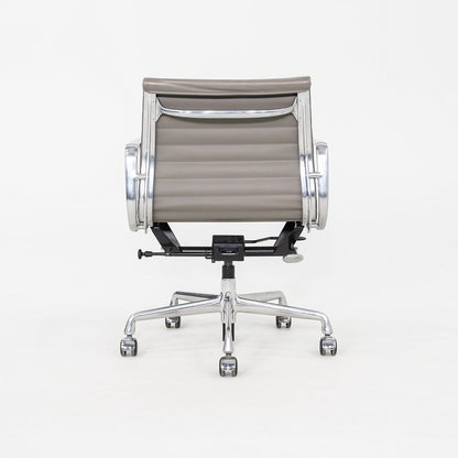 Aluminum Group Management Desk Chair, Model EA335