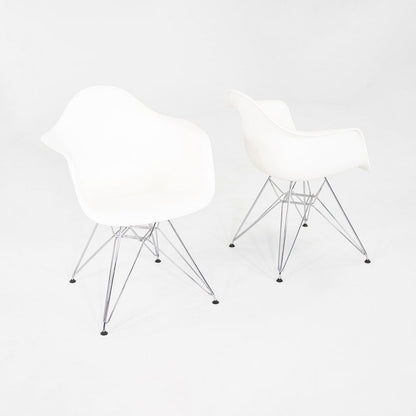 DAR Armchair