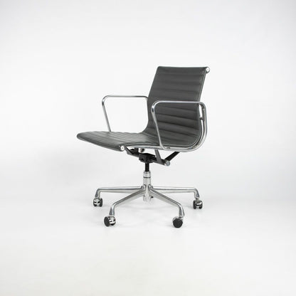 Aluminum Group Management Chair, EA335