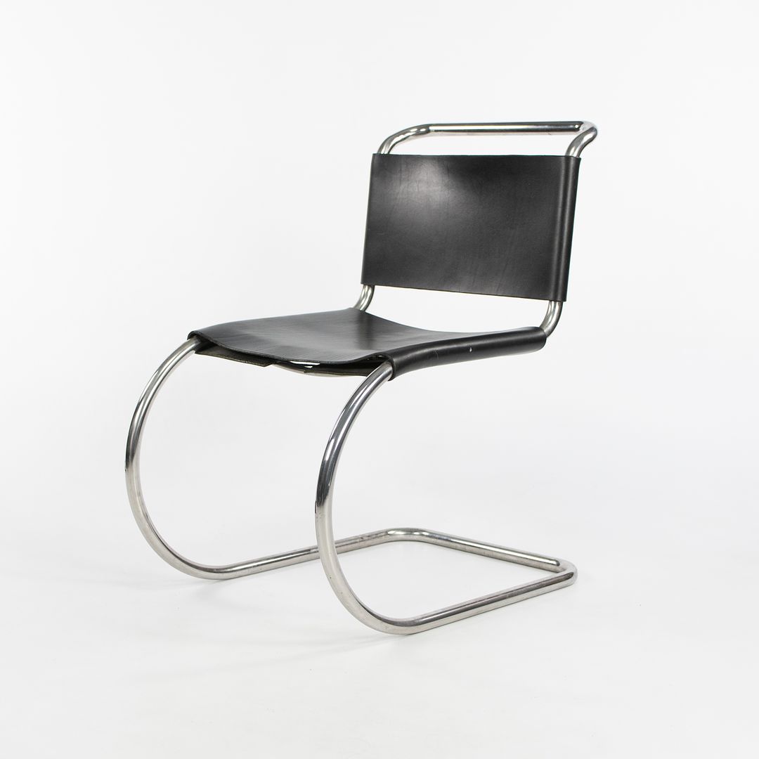 MR10 and MR20 Chairs