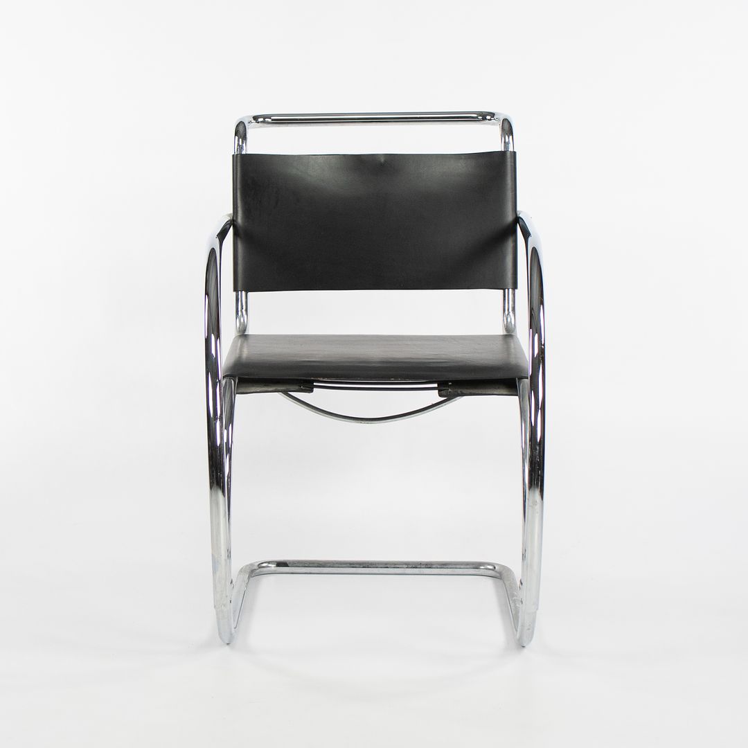 MR10 and MR20 Chairs