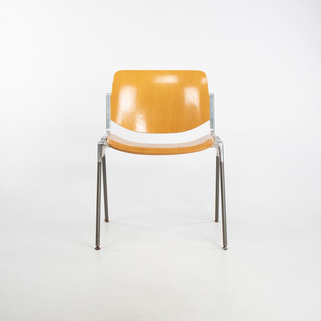 DSC 106 Stacking Chairs